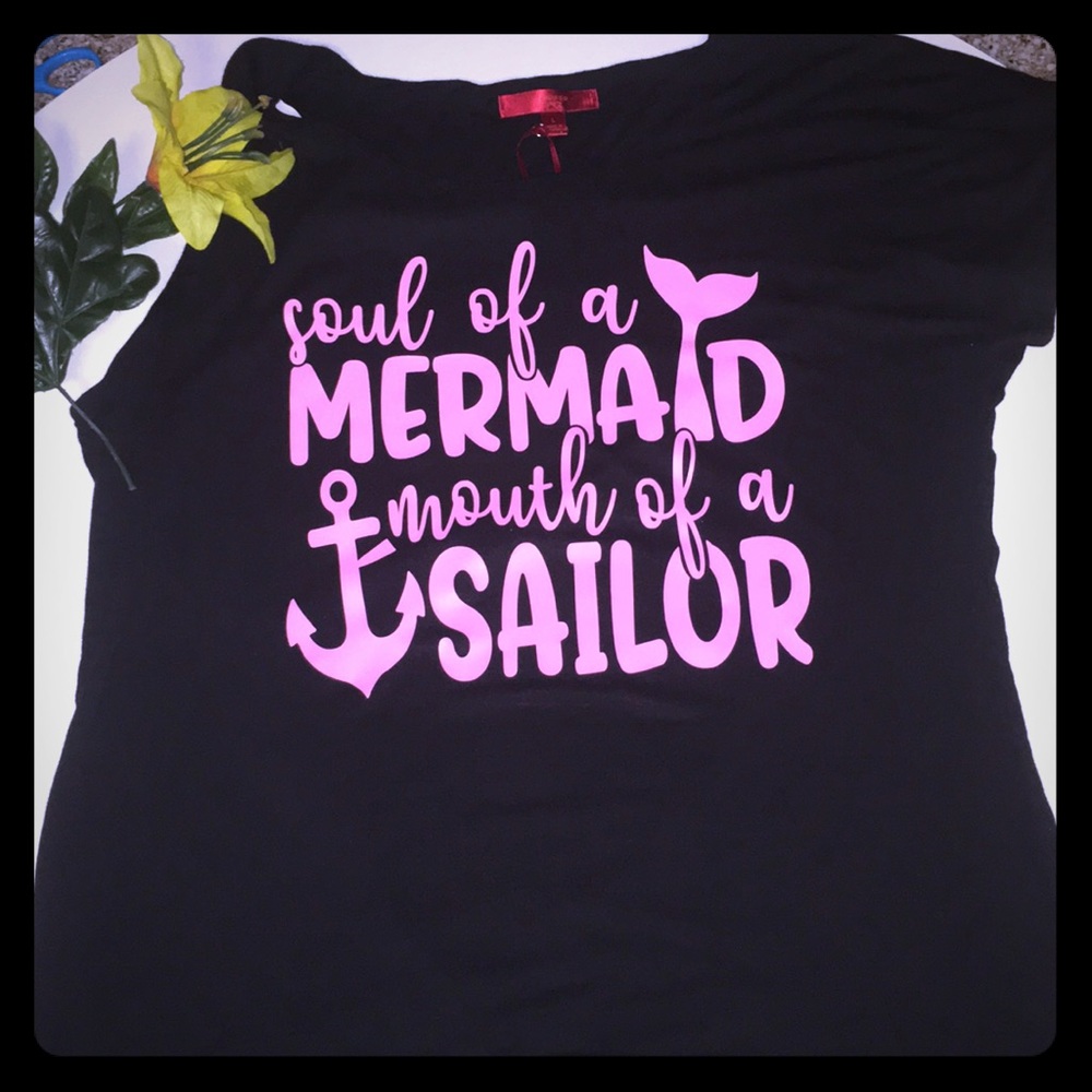 π Soul of A Mermaid Mouth of a Sailor Top - Picture 2 of 2